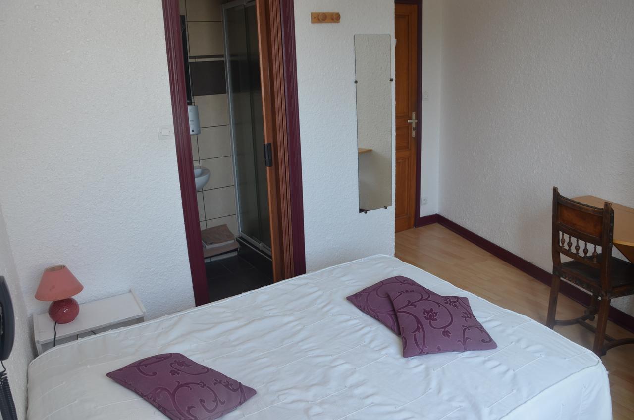 Hotel Le Week-End Plouider エクステリア 写真